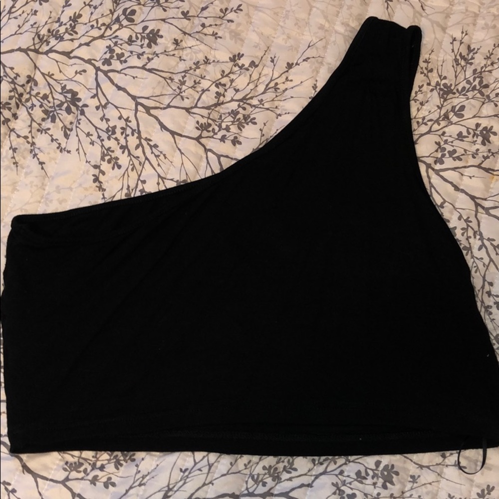 crop top - Picture 2 of 3